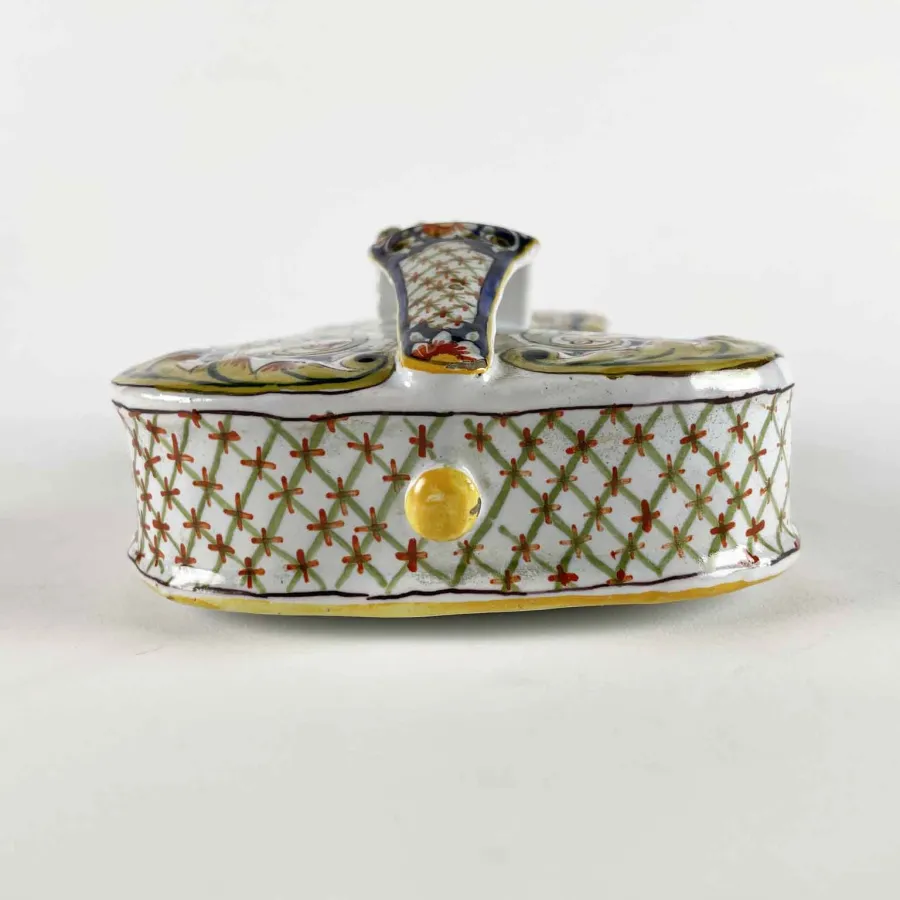 obrazek 4 Ceramiczna antyczna dekoracja skrzypcowa Rouen z XIX wieku