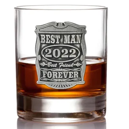 Zdjęcie Elegancka szklanka do whisky z emblematem