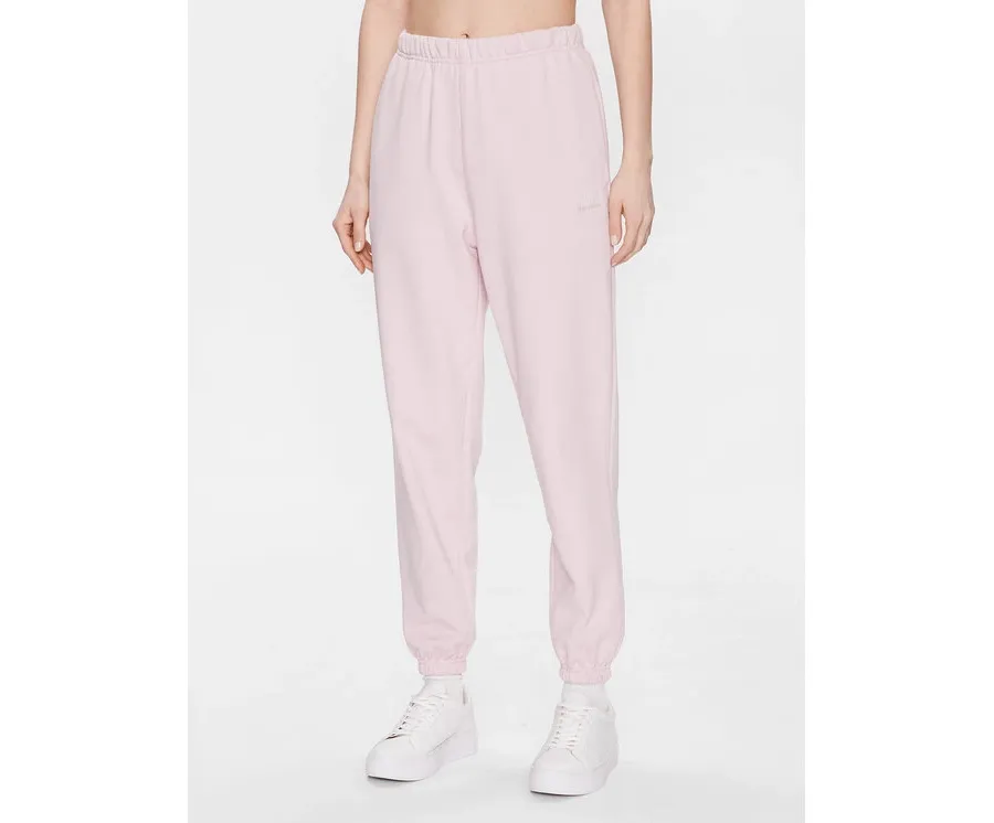 obrazek 1 New Balance Spodnie dresowe Athletics Remastered French Terry WP31503 Różowy Relaxed Fit
