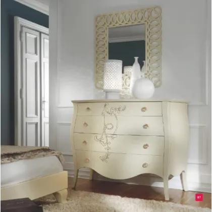 Zdjęcie Designerska komoda do sypialni w kolorze kości słoniowej