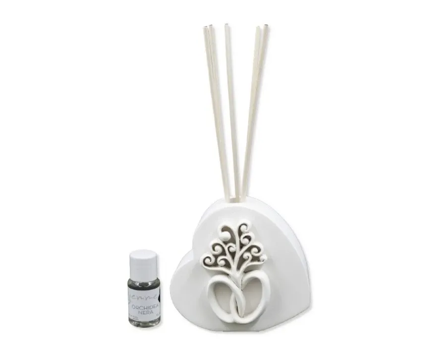 obrazek 1 Unikalny dyfuzor w kształcie serca z obrączkami oraz perfumy czarna orchidea 15 ml