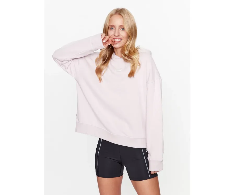 obrazek 1 New Balance Bluza Essentials French Terry Hoodie WT33512 Fioletowy Regular Fit