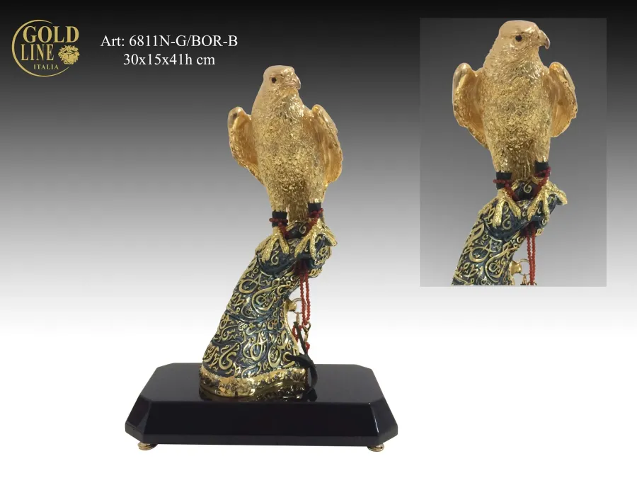 obrazek 1 Orzeł na eleganckiej podstawie