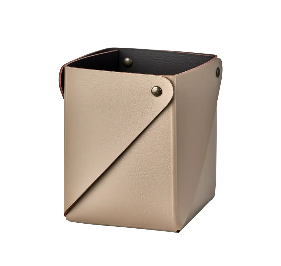 obrazek 1 Wyjątkowe skórzane pudełko Miu 7x7xH8 cm w kolorze cappuccino