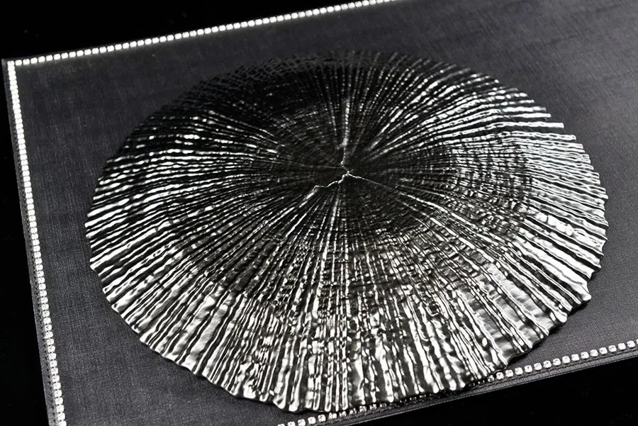 picture 3 Large, elegant plate by VG design made of glass