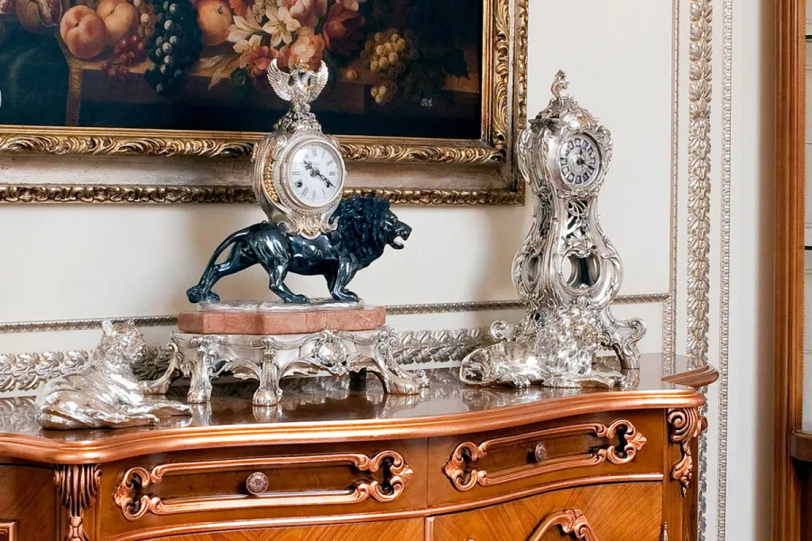 picture 3 Luxurious clock for the bedroom and office