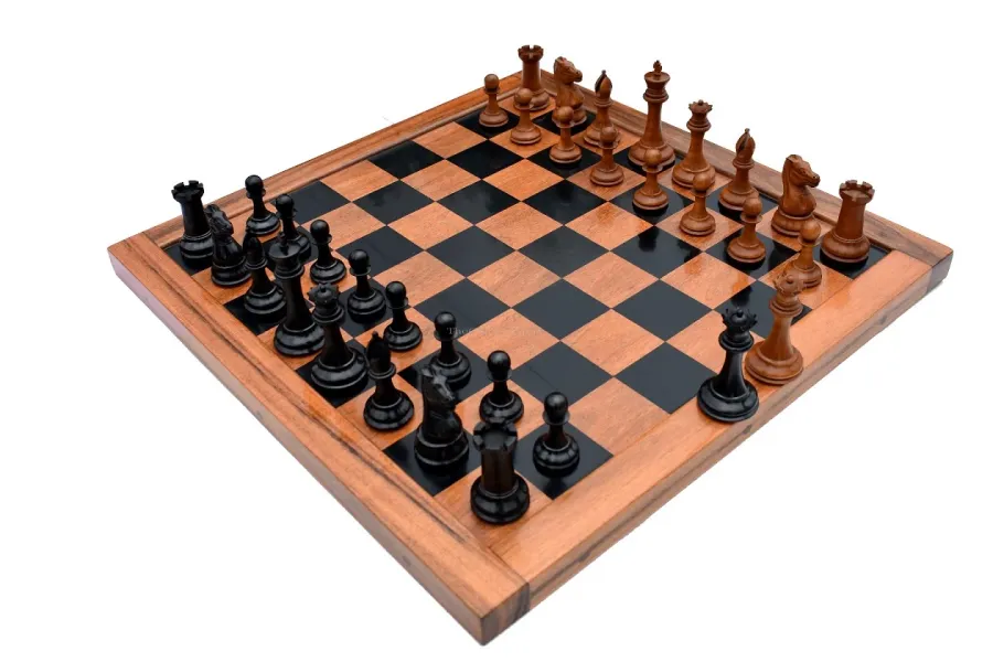 obrazek 3 Elegancki komplet szachowy Jaques Morphy Style z pudełkiem na pionki - The Chess Empire