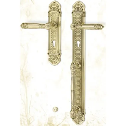 Zdjęcie Zdobiony wejściowy zestaw dwóch klamek na płytkach – Il Paralume Marina