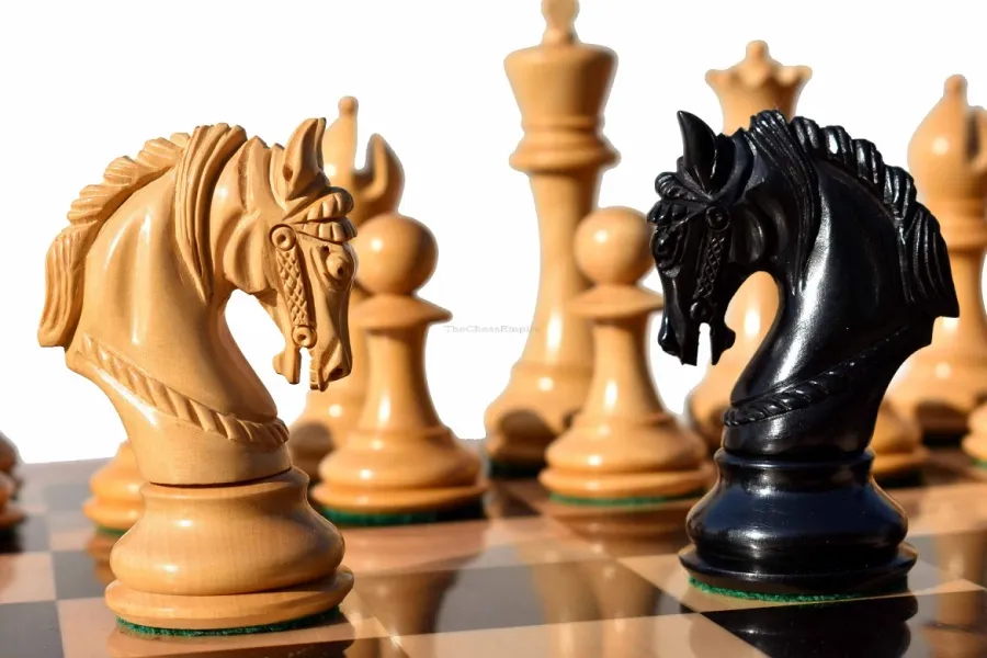 obrazek 1 Luksusowe pionki szachowe z drewna bukszpanowego i hebanowego - The Chess Empire