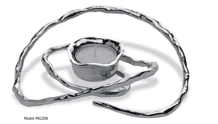 obrazek 2 Fascynujący świecznik Mukul Goyal