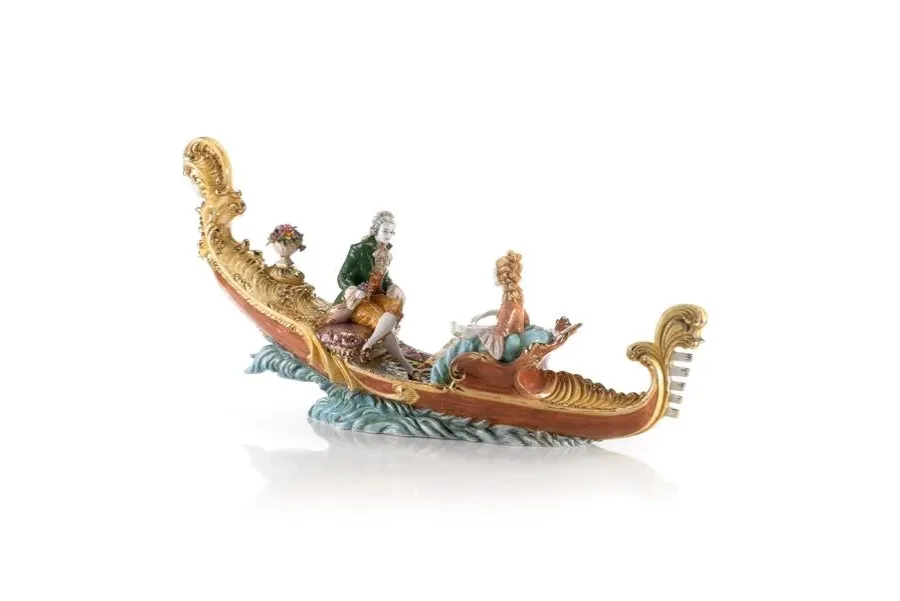 picture 1 Stylish ceramic figure in the baroque style of a man and a lady on a Venetian gondola - Ceramiche ML