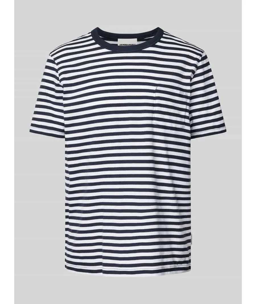 obrazek 1 T-shirt z kieszenią na piersi model ‘MAARKOS’
