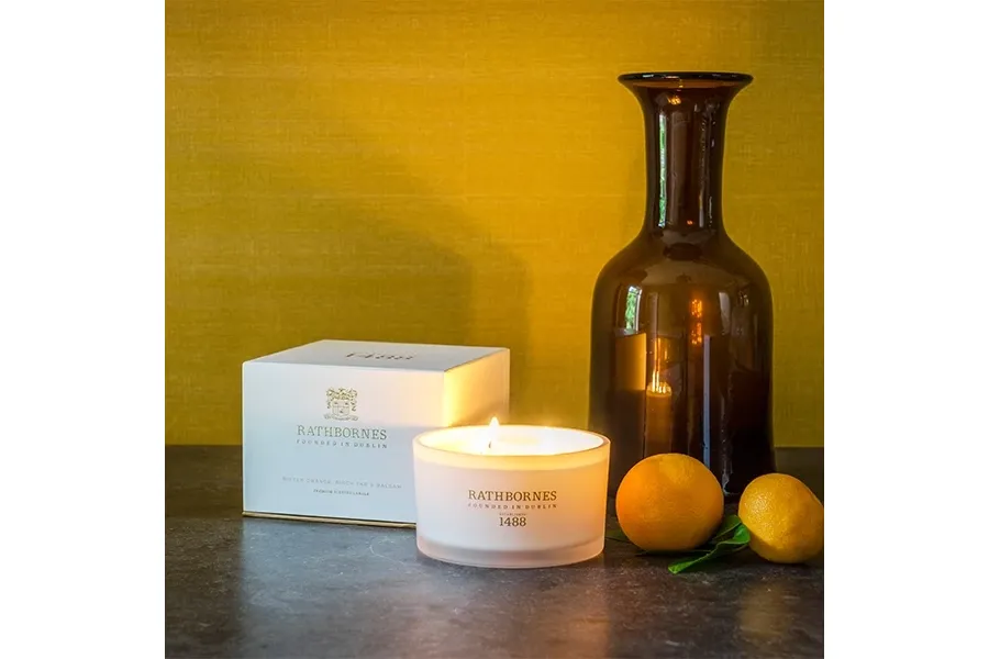 obrazek 3 Naturalna świeca zapachowa Orange&Balsam – Rathbornes 1488