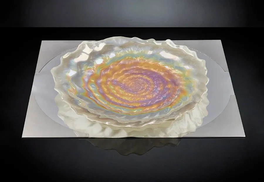 picture 1 Awangard plate imitating pearl by Luxury Products