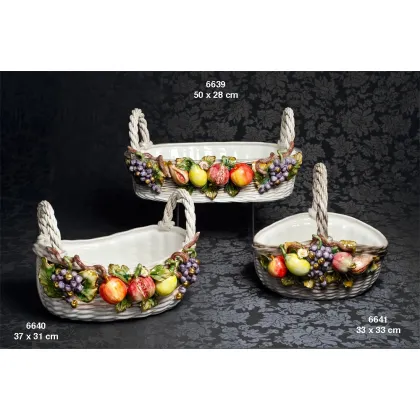Picture Beautiful decorative ceramic baskets in 3 dimensions
