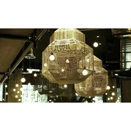 Zdjęcie Designerski żyrandol holenderskiej marki JSPR