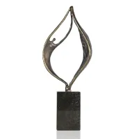 Picture A tasteful bronze statuette
