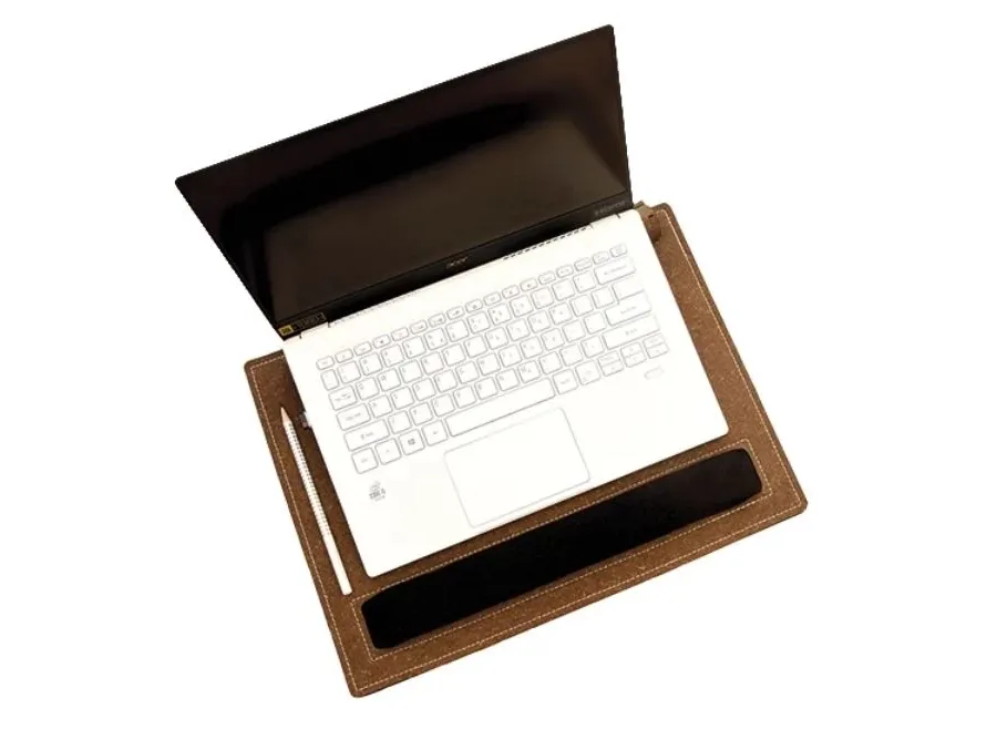 obrazek 1 Stylowa podkładka pod laptopa 40x30 cm z firmowym logo