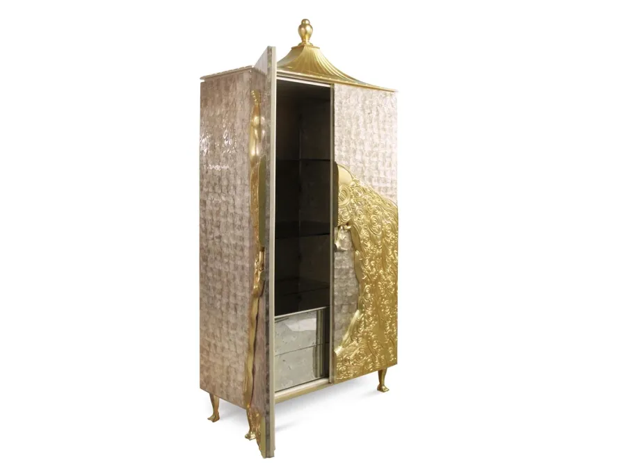 picture 3 Unusual wardrobe finished with gold Paw