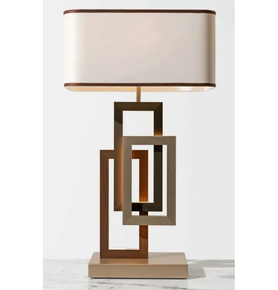obrazek 1 Elegancka lampa Edge na biurko lub stolik