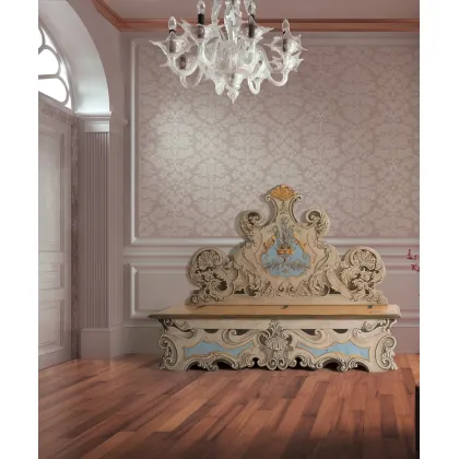 Zdjęcie Stylowa włoska komoda z godłem „Korona”