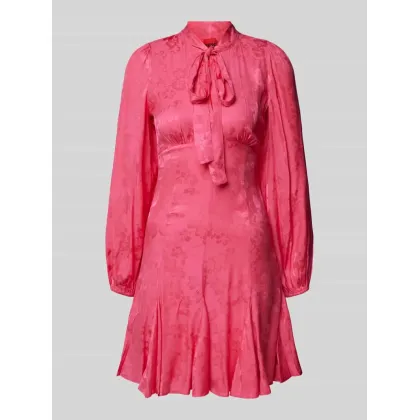 Zdjęcie Sukienka mini z wiązaną stójką model ‘Kahere’