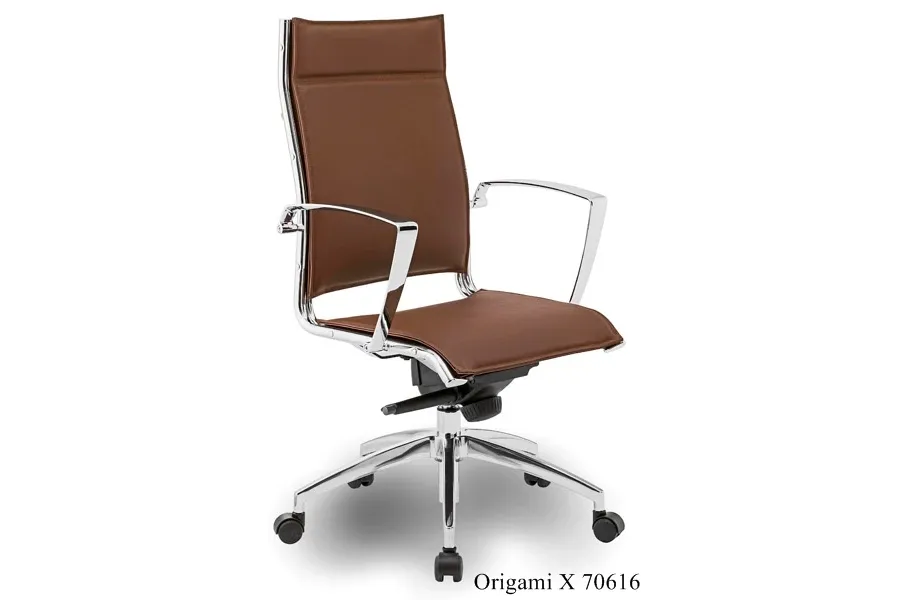 picture 2 Modern leather armchair on wheels