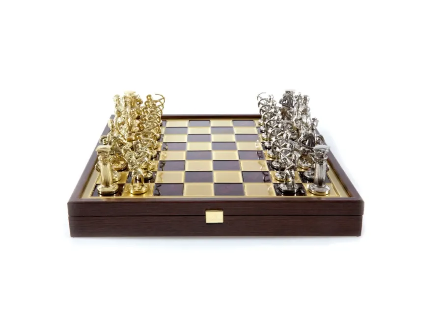 obrazek 3 Elegancki czerwony zestaw do gry w szachy - Constatntions Manopoulos