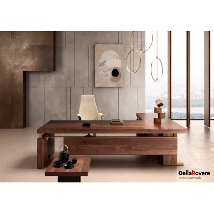 Zdjęcie Solidny mebel włoski - biurko gabinetowe