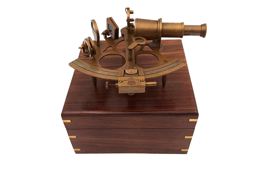 picture 3 Large brass sextant in a wooden box