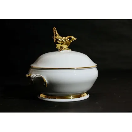 Zdjęcie Porcelanowa waza do zupy z figurką ptaszka na pokrywce