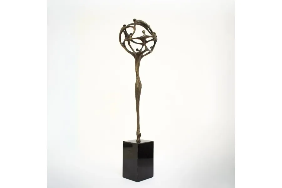 obrazek 1 Osobliwa statuetka wykonana z platerowanego brązu "Inspiracja" - wspaniały prezent z okazji jubileuszu firmy