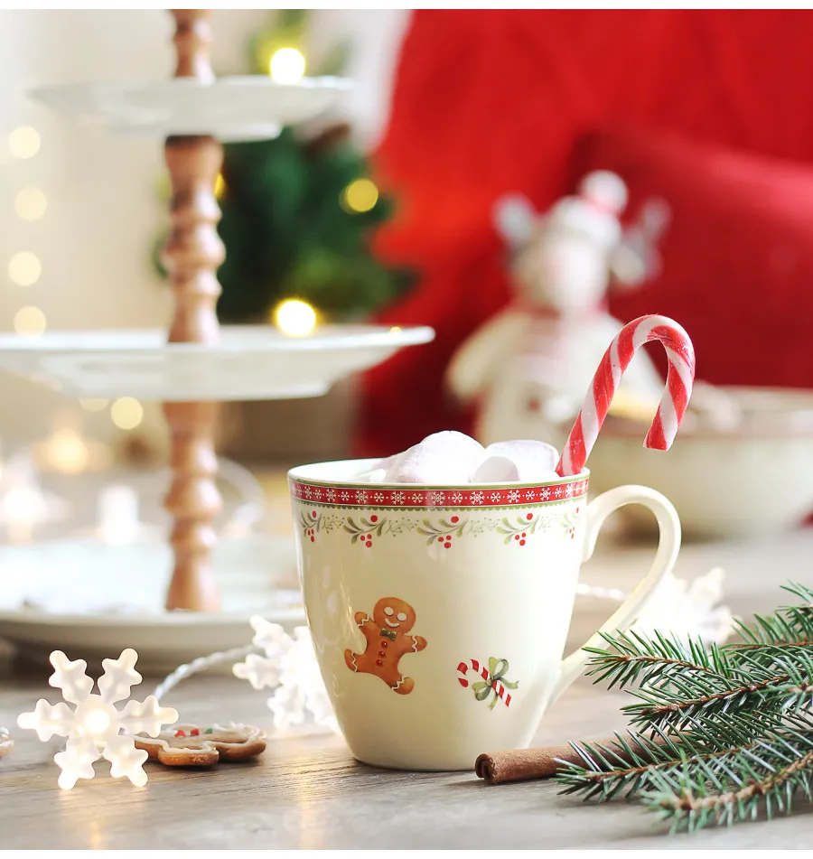 obrazek 3 Stylowy kubek z porcelany zdobiony bożonarodzeniowym motywem – Leander