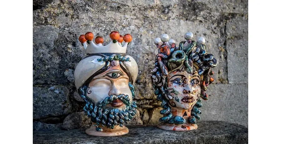 obrazek 5 Głowa Meduzy – rzeźba wywodząca się z mitologii