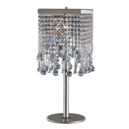 Zdjęcie Ponadczasowe oświetlenie - lampa na biurko lub stolik