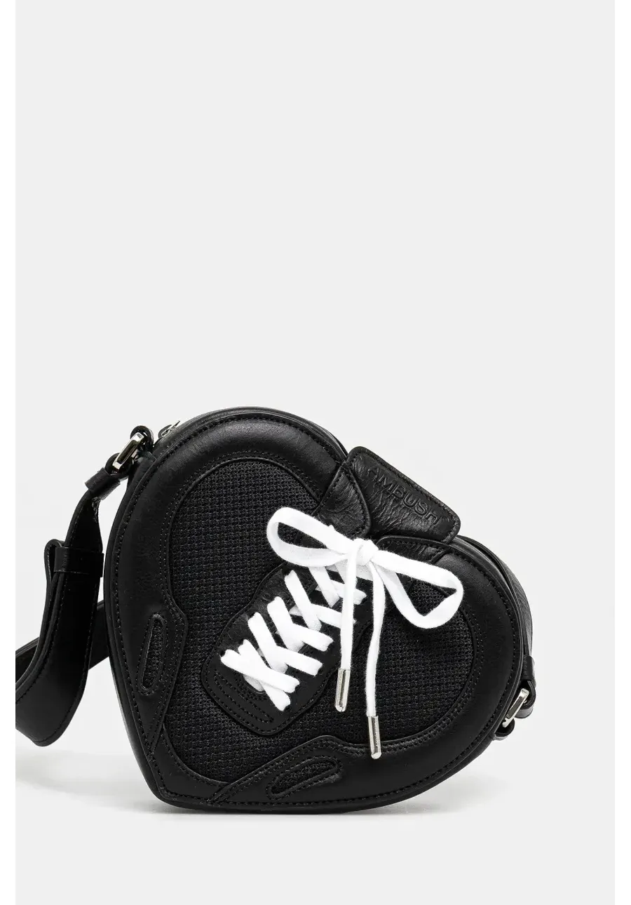 obrazek 1 AMBUSH torebka skórzana Strapped Heart Shoulder Bag kolor czarny 12115063