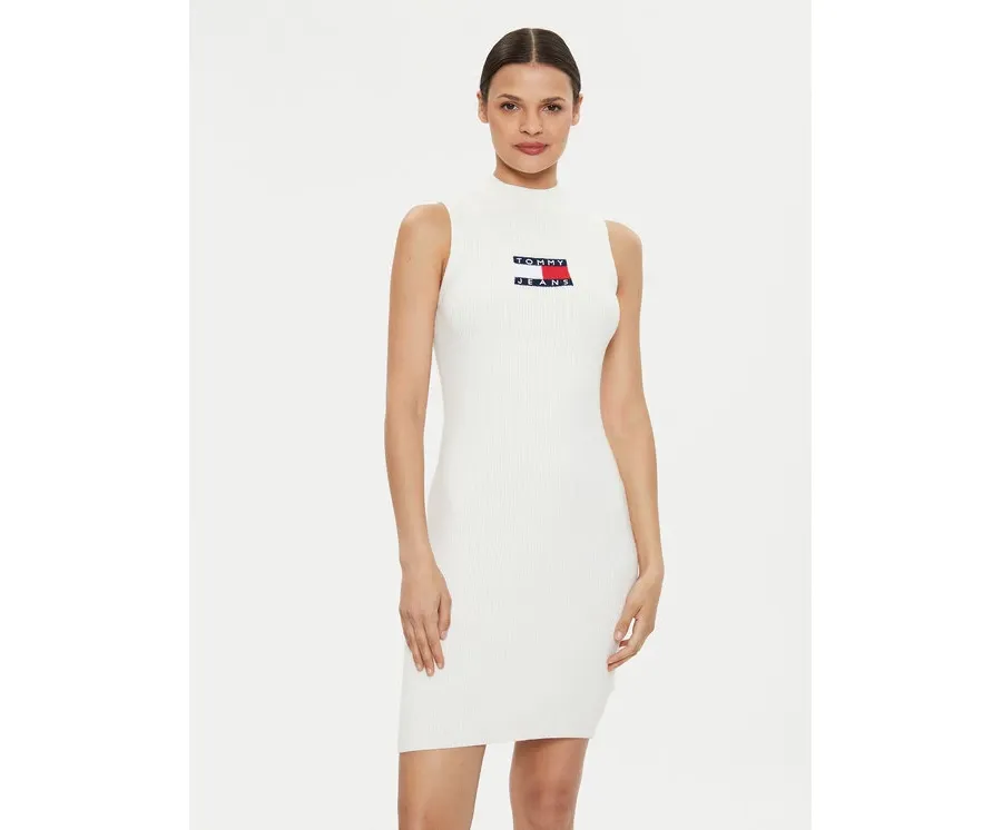 obrazek 1 Tommy Jeans Sukienka dzianinowa Center Flag DW0DW18607 Écru Slim Fit