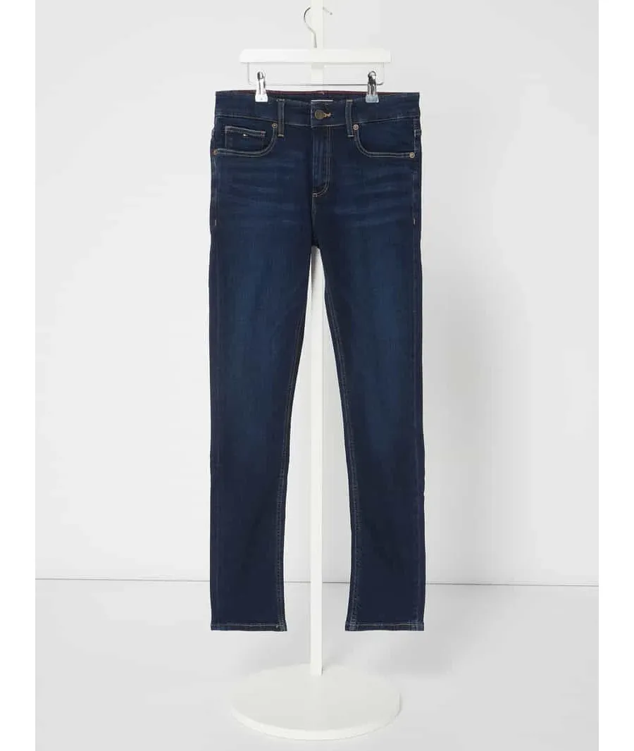 obrazek 1 Jeansy w dekatyzowanym stylu o kroju slim fit
