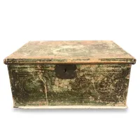 Zdjęcie Pudełko lakierowane z 1700 roku wykonane z drewna bukowego z oryginalnym zamkiem