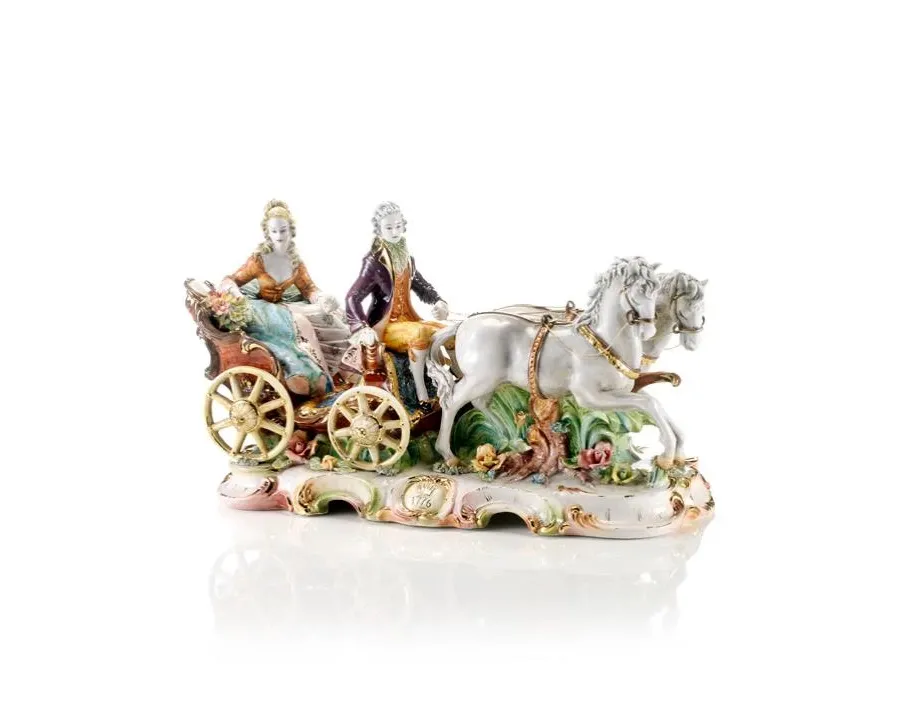 picture 1 Luxurious ceramic baroque figurine of a couple riding in a carriage - Ceramiche ML