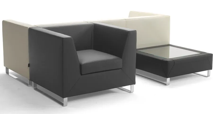 picture 6 Leather three seater sofa - different versions