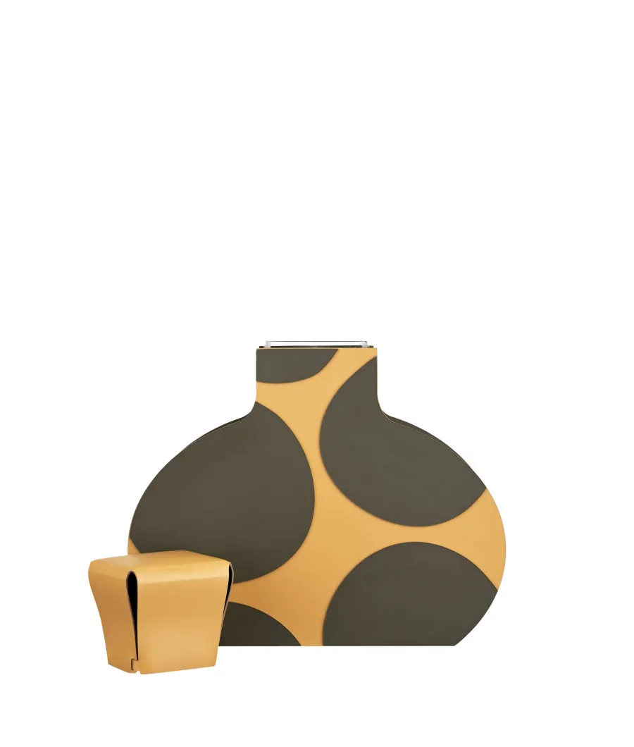 obrazek 4 Stylowy skórzany wazon Otto 9x37xH38 cm w kolorze musztardowo-oliwkowym