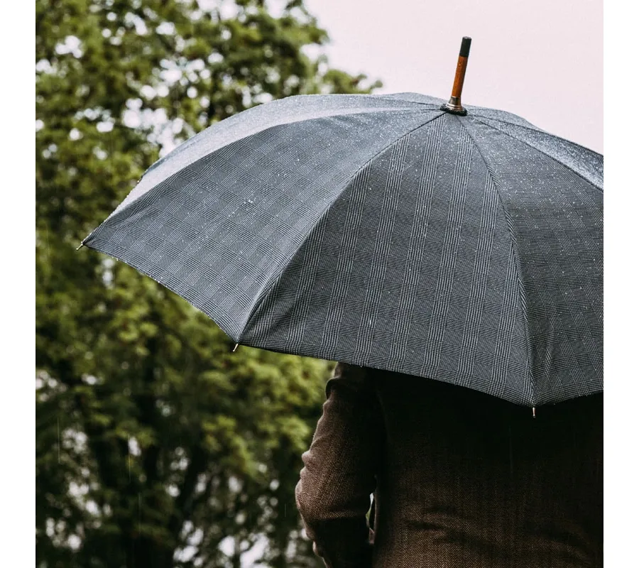 obrazek 9 Stylowy szary parasol męski w kratę z piękną skórzaną rączką - Pasotti