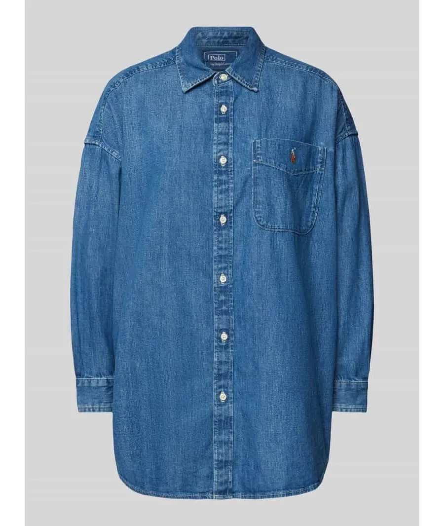 obrazek 1 Bluzka jeansowa o kroju regular fit z kieszenią na piersi