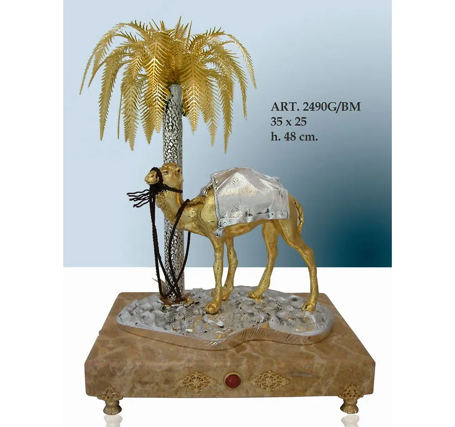 obrazek 1 Figura wielbłąda na eleganckiej podstawie