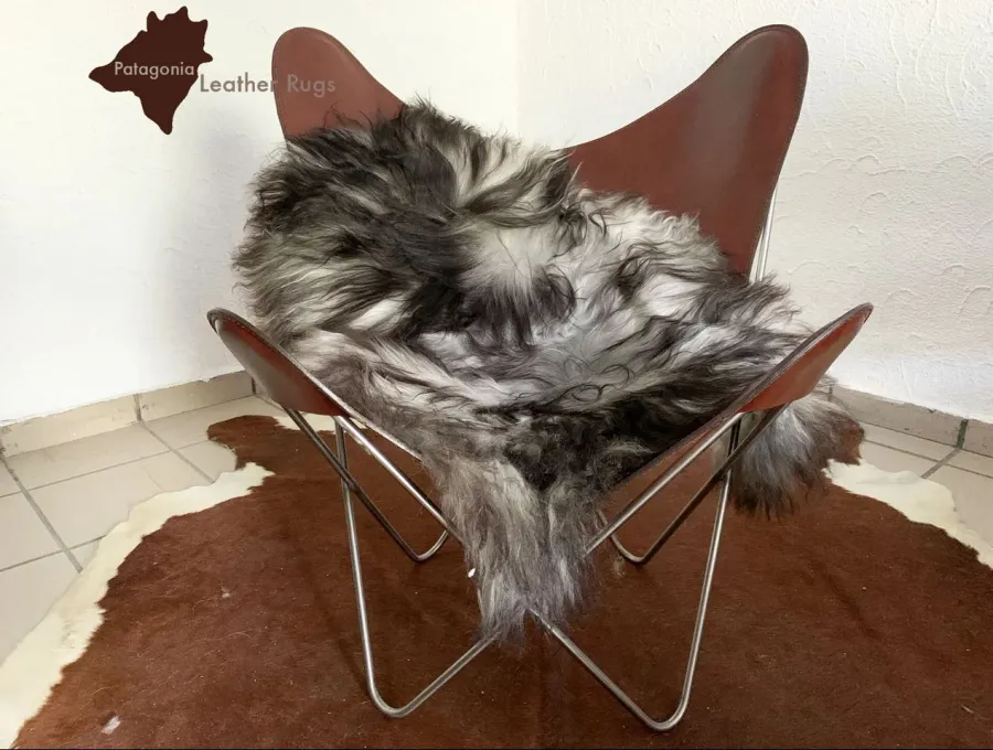 obrazek 1 Designerski dywan z owczej skóry Island