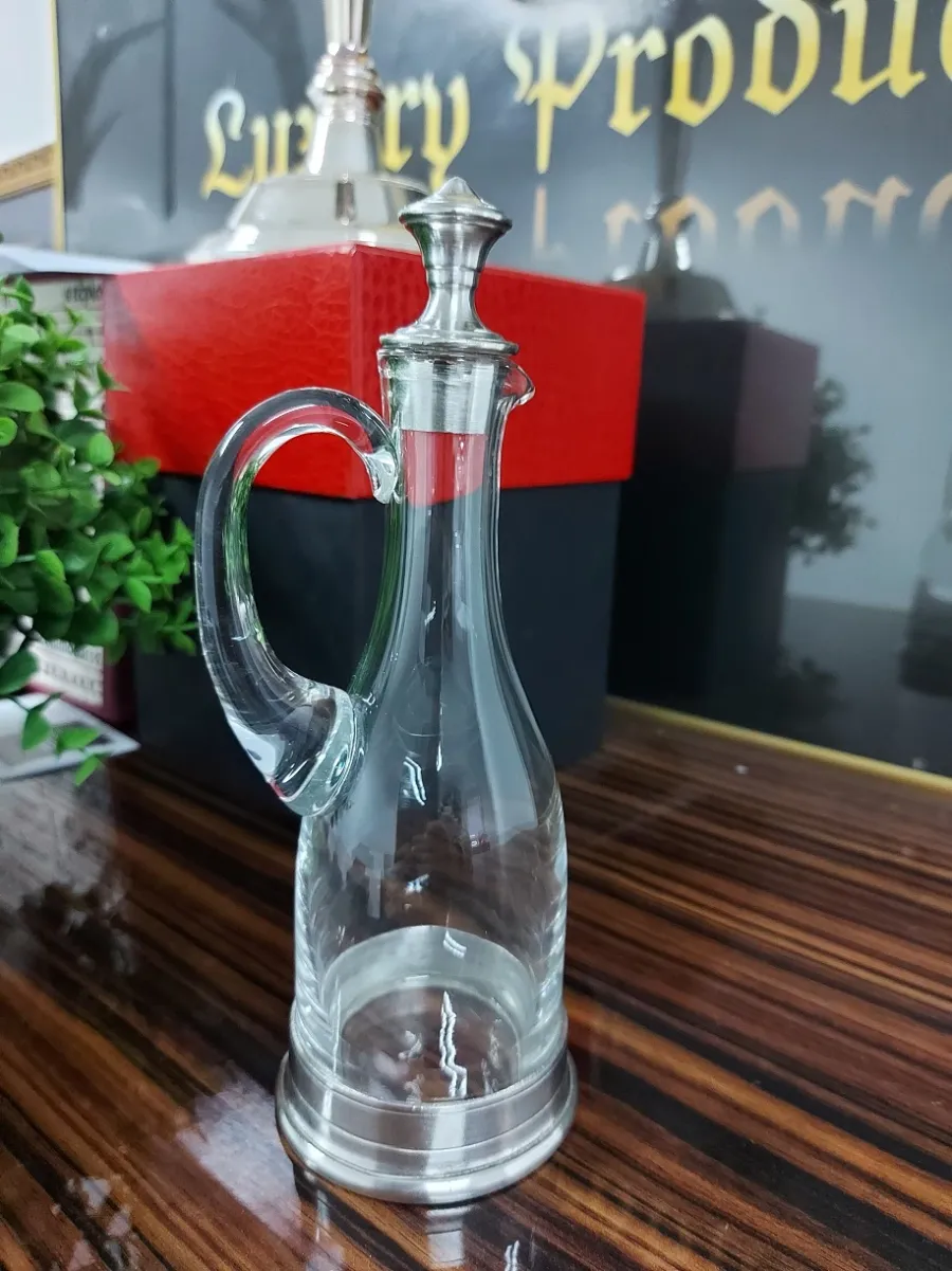 obrazek 2 Fantastyczny pojemnik na oliwę z uchwytem