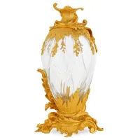 Zdjęcie Piękny kryształowy wazon dekoracyjny