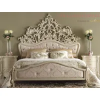 Picture A luxurious baroque bed for a unique bedroom