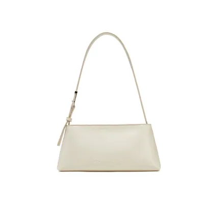 Zdjęcie Calvin Klein Torebka Embossed Logo Shoulder Bag K60K612550 Écru